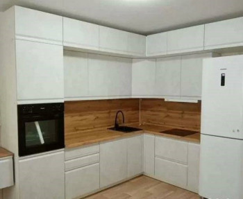 Модульная кухня Бруклин 2.4 x 2 м (Бетон белый) в Вилюйске - vilyujsk.mebel54.com | фото